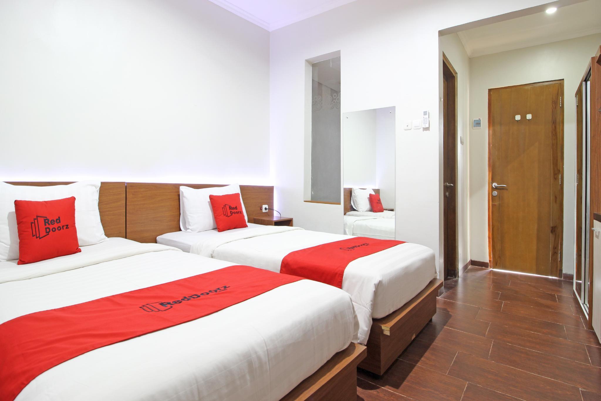 Reddoorz Near Jogja City Mall Melati Exterior foto