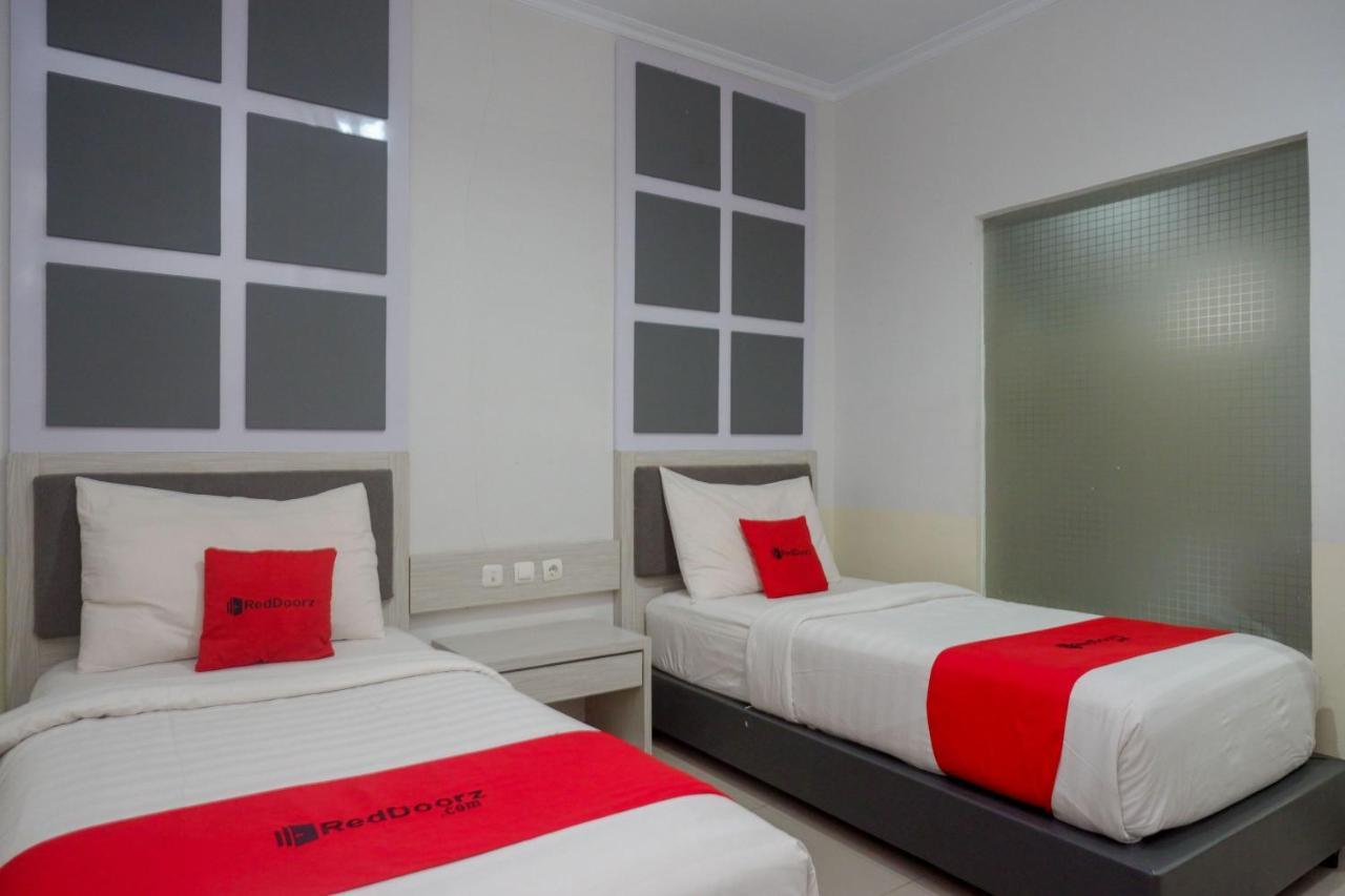 Reddoorz Near Jogja City Mall Melati Exterior foto